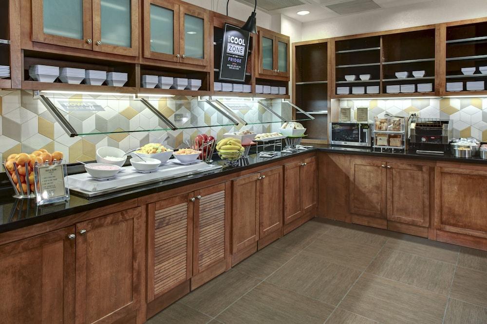Hyatt Place Boise/Towne Square Екстериор снимка