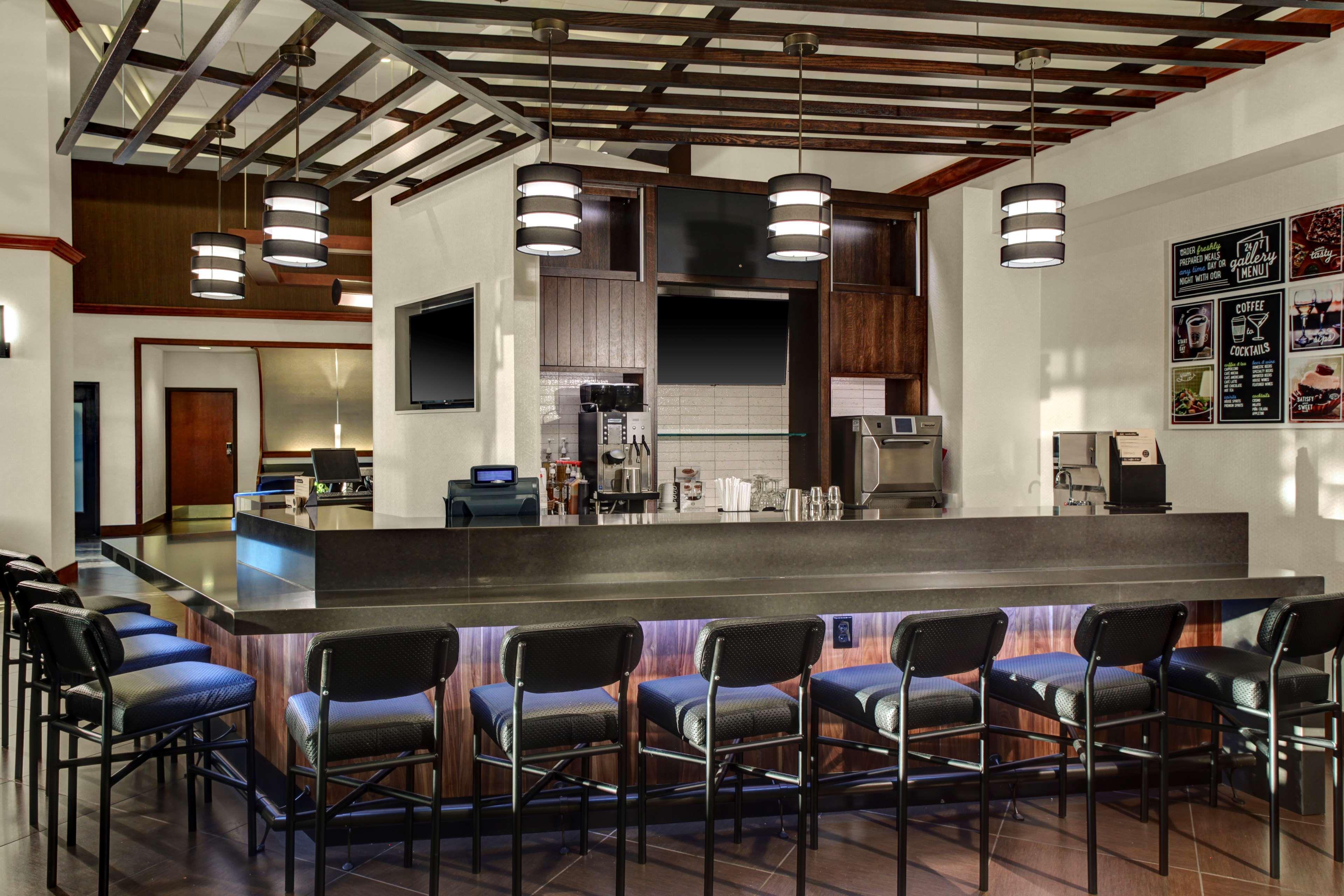 Hyatt Place Boise/Towne Square Екстериор снимка