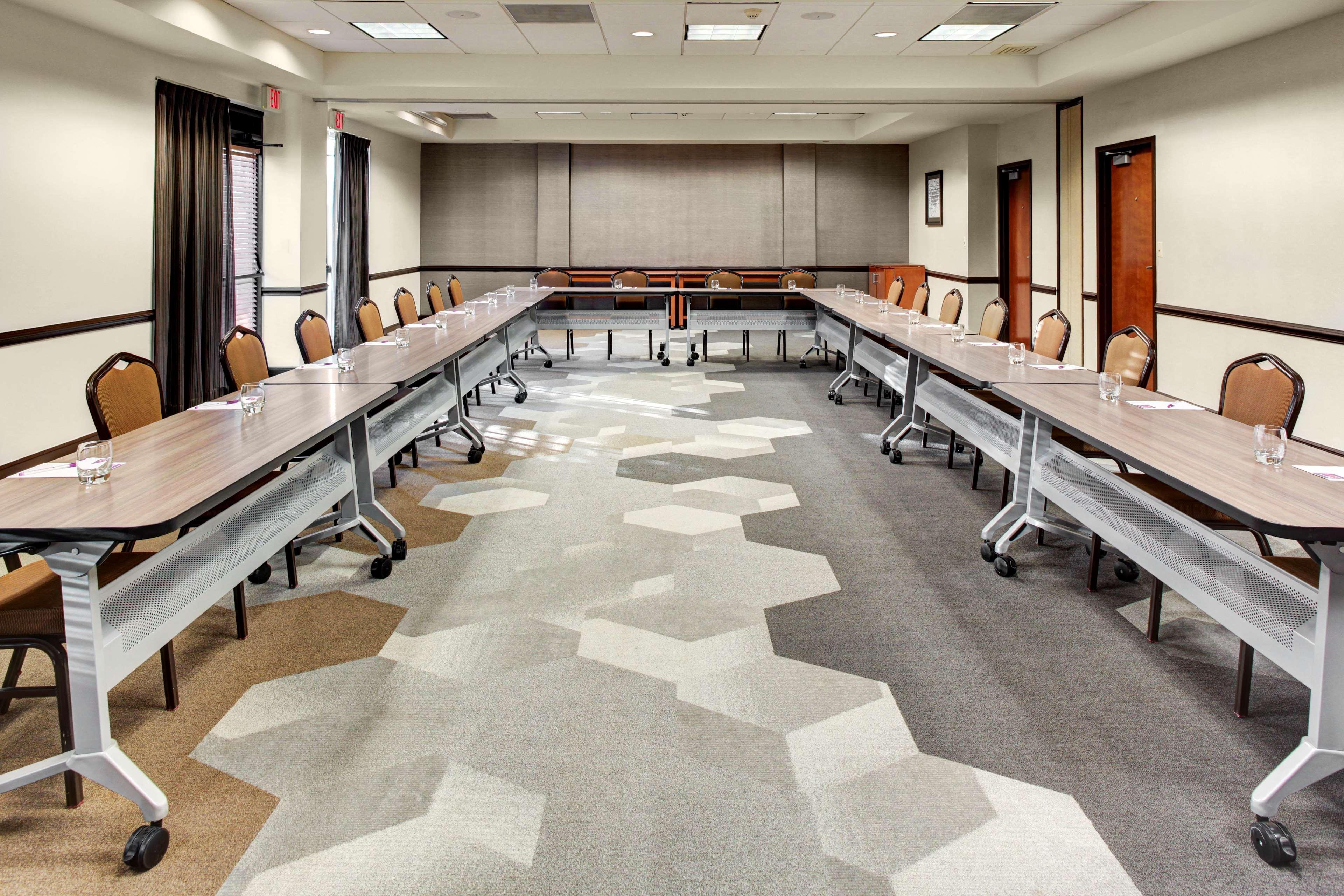 Hyatt Place Boise/Towne Square Екстериор снимка